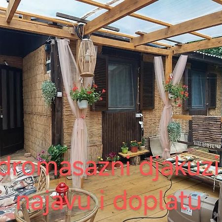 Kucica Za Odmor Lena I Matija Apartment Сремски Карловци Екстериор снимка